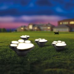   LED-es napelemes lámpa (kutya lábnyom, leszúrható, műanyag, fekete, 360 cm)